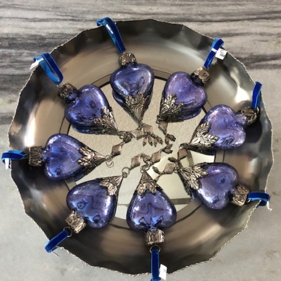 NWT Heart Shaped Glass Christmas Ornament set with metal accents (Periwinkle blu - Picture 2 of 6